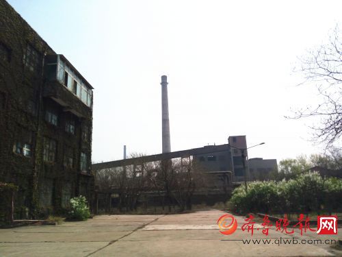 齐鲁晚报3月30日讯30日上午，历城化肥厂小区举办供暖设施成功改造庆祝大会，庆祝该小区成功加入了济南热力公司集中供暖，告别了小云博线上官网·中国有限责任公司供暖。根据济南市的要求，城区134台35吨以下的燃煤供暖云博线上官网·中国有限责任公司今冬供暖前必须淘汰升级，将不再供暖。